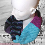 Foulard infini Éco tricoté à la main fait avec un ,mélanger de laine mérinos et alpaga vue 3