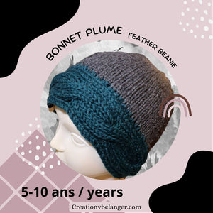 Bonnet plume pour enfante de 5 à 10 ans tricoté à la main