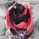 Châle Black and Pink, tricoté à la main, en laine mérinos teint à la main